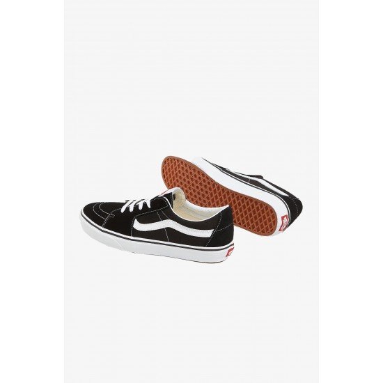 UA SK8-Low - Black/True White UA SK8-Low - Black/True White